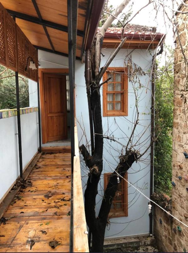 Kuyu Beergarden Hostel Antalya Exterior photo
